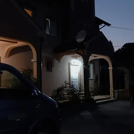 Apartmani Rogatica Penzion *